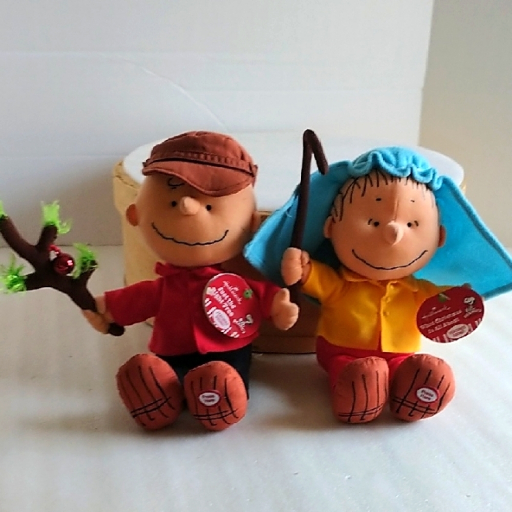 Peanuts Plush Toy Set - Hallmark